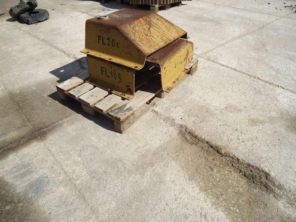 Plaques de blindage inférieure pour Fiat Allis FL10E Photo 4