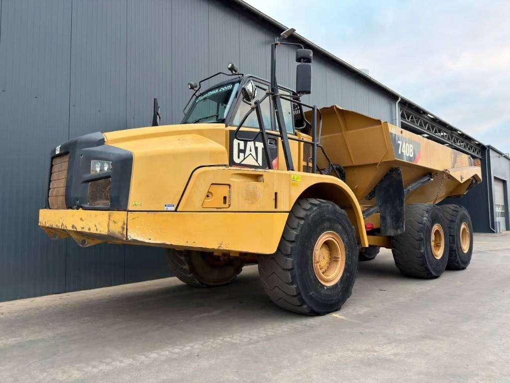 Caterpillar 740B Photo 2