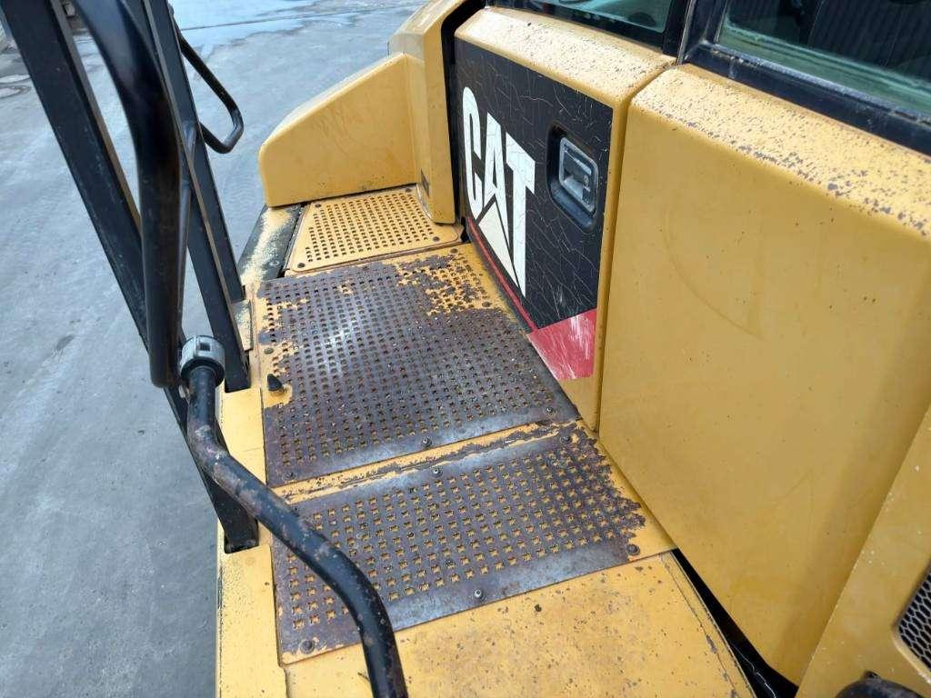 Caterpillar 740B Photo 27