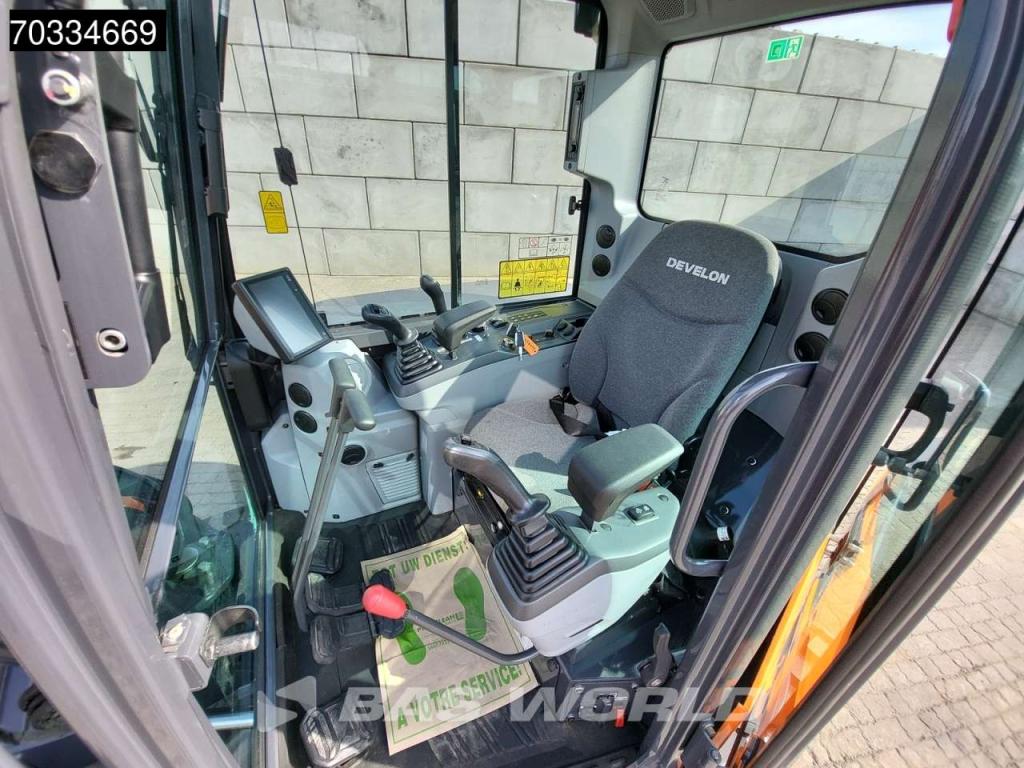 Develon DX55 R-7 A/C Photo 23