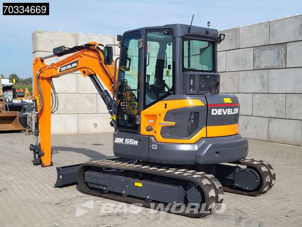 Develon DX55 R-7 A/C Photo 6