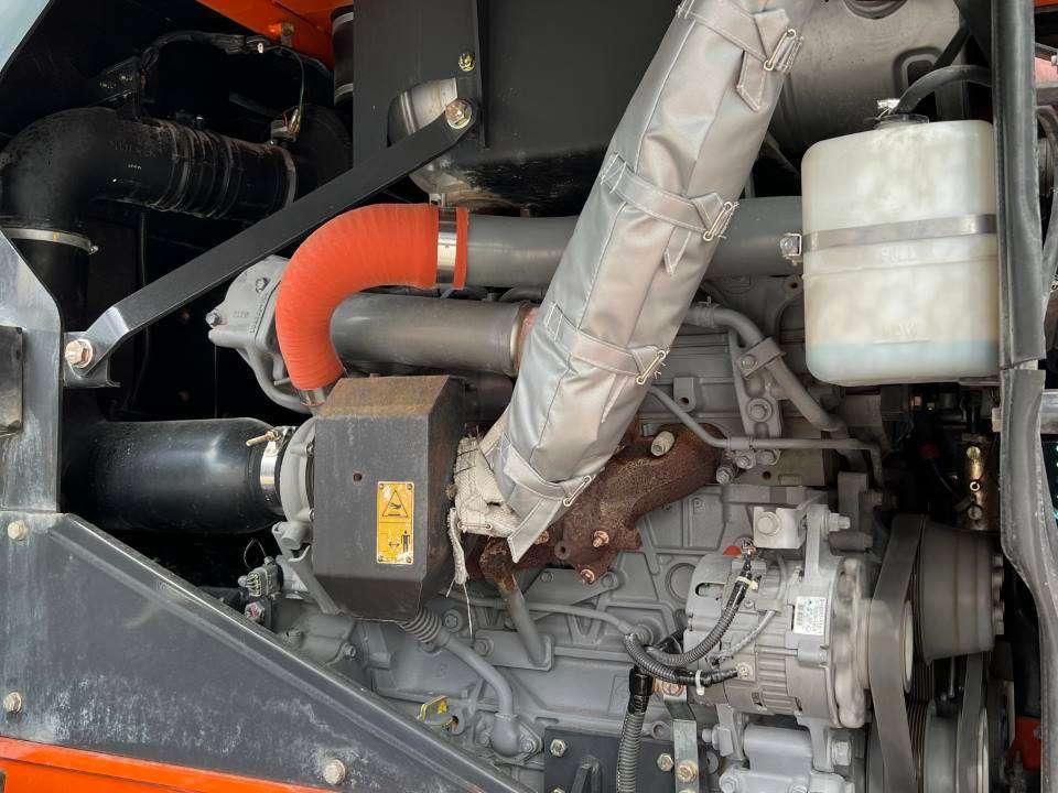 Hitachi ZW140-5B Photo 9