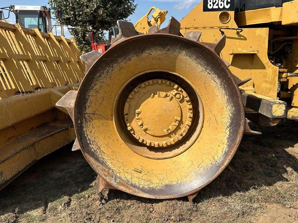 Caterpillar 826C Photo 4