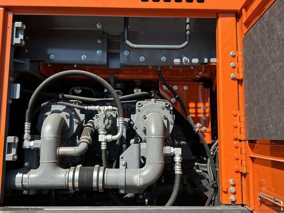 Hitachi ZX690LCH-7 Photo 10
