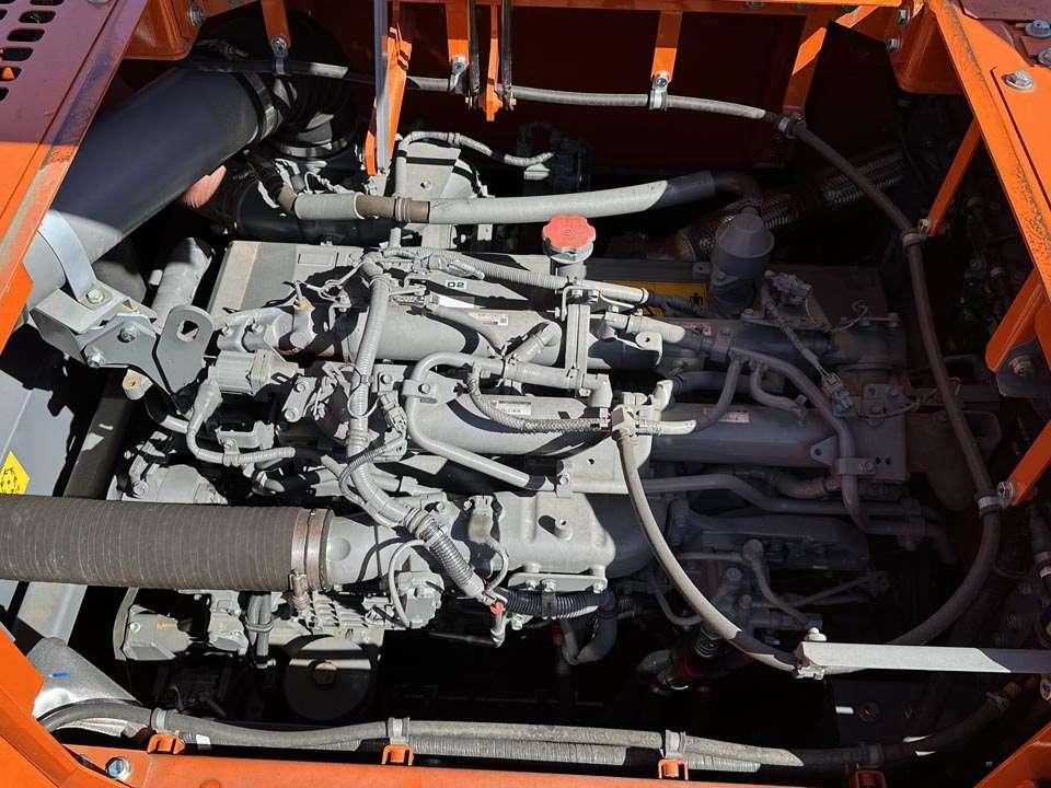 Hitachi ZX690LCH-7 Photo 12