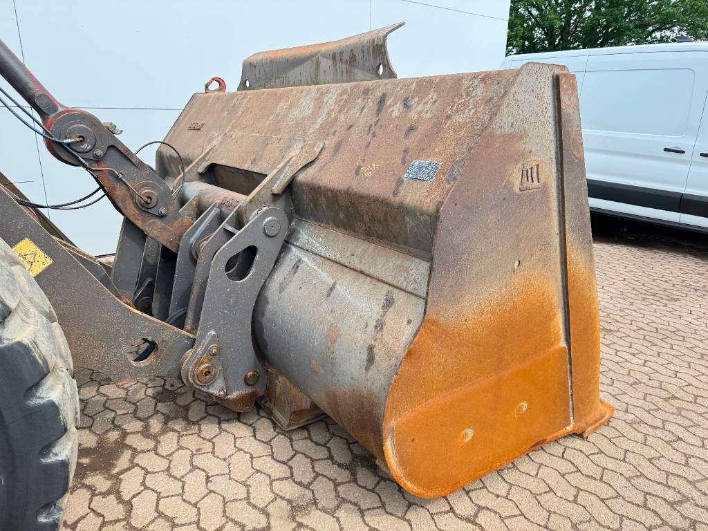 Volvo L180G - German Machine / Weight System Photo 17