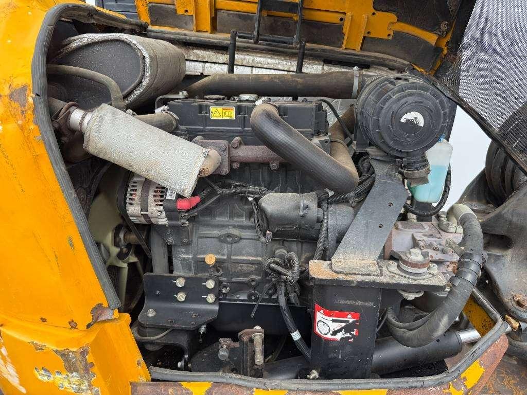 JCB 48Z-1 - Hammer Lines / Quick Coupler Photo 26
