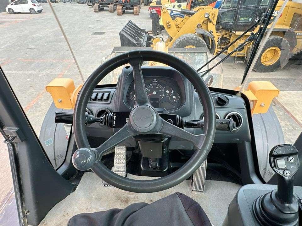 Hyundai HL760-9A Photo 19