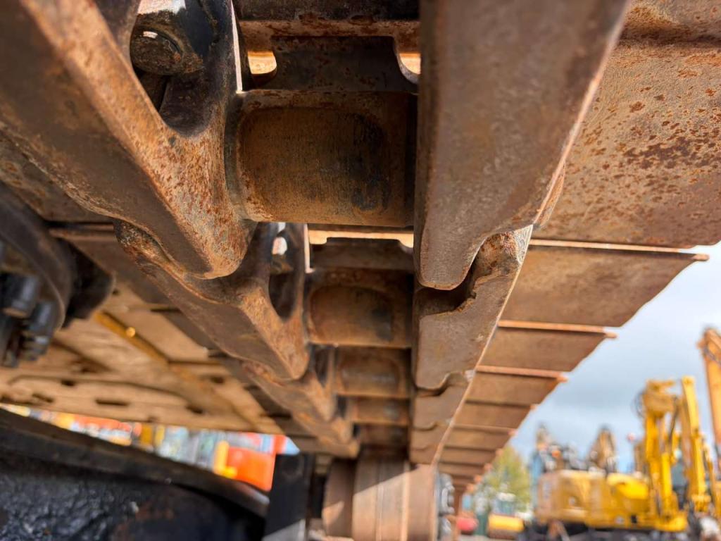 Caterpillar 323FLN Photo 15