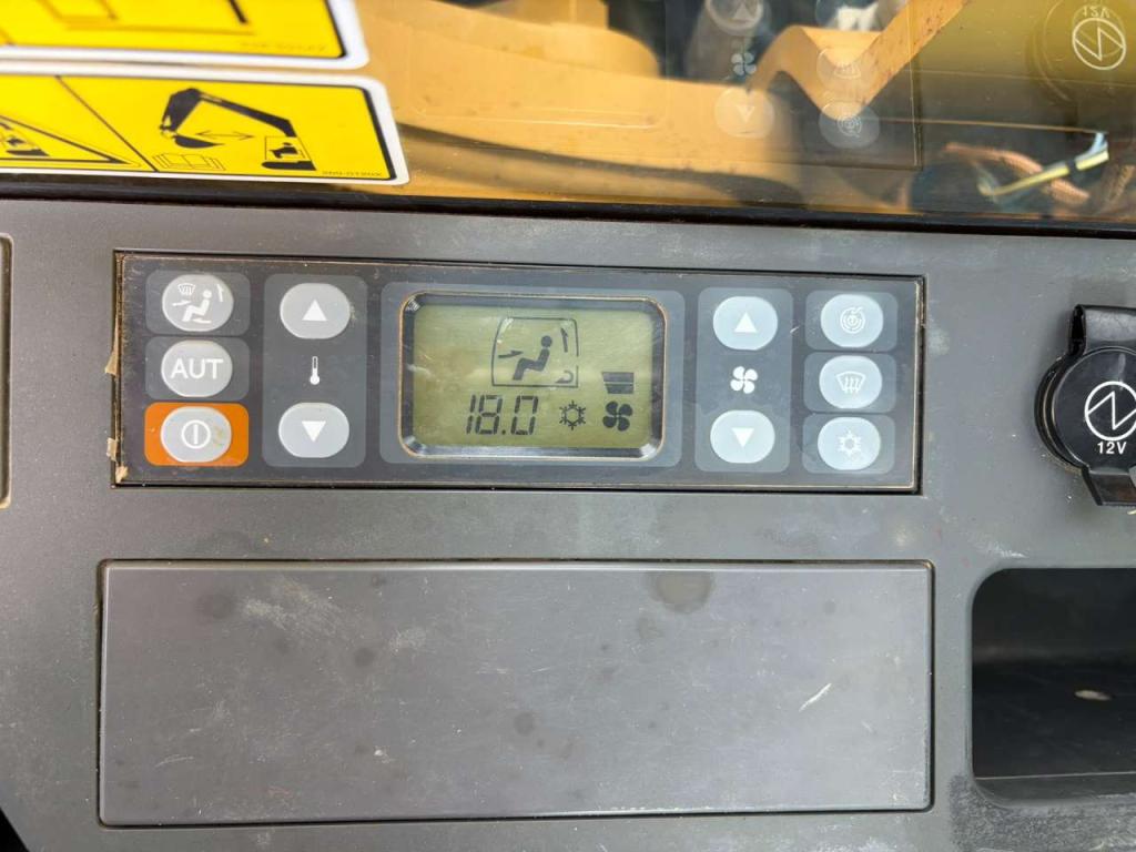Caterpillar 323FLN Photo 25