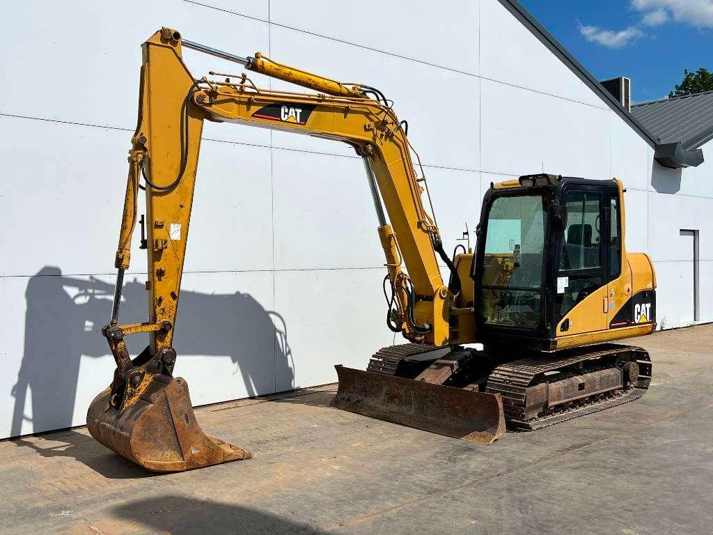 Caterpillar 307C - Blade / Quick Coupler / Climate Control Photo 2