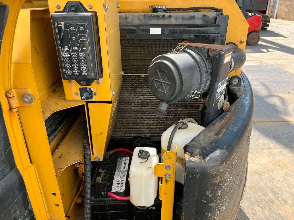 Caterpillar 307C - Blade / Quick Coupler / Climate Control Photo 23