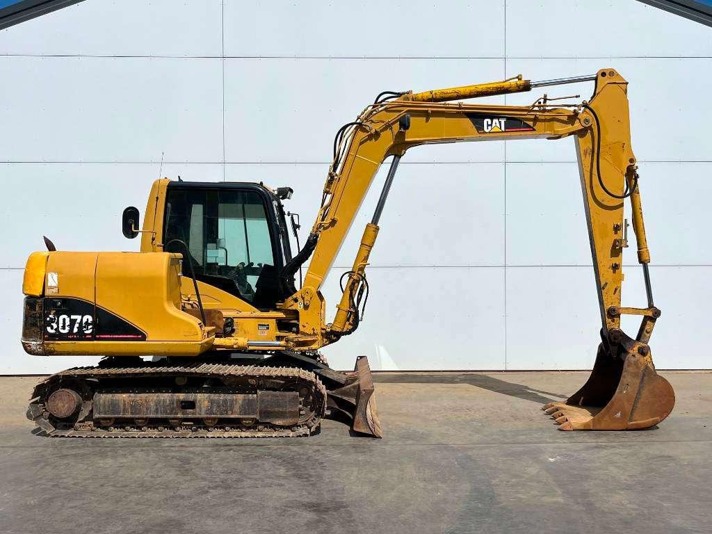 Caterpillar 307C - Blade / Quick Coupler / Climate Control Photo 6