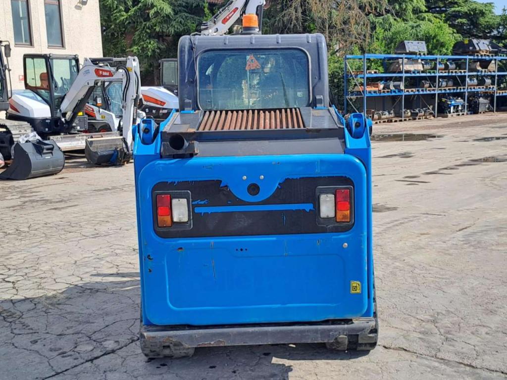 Bobcat T450J Photo 4