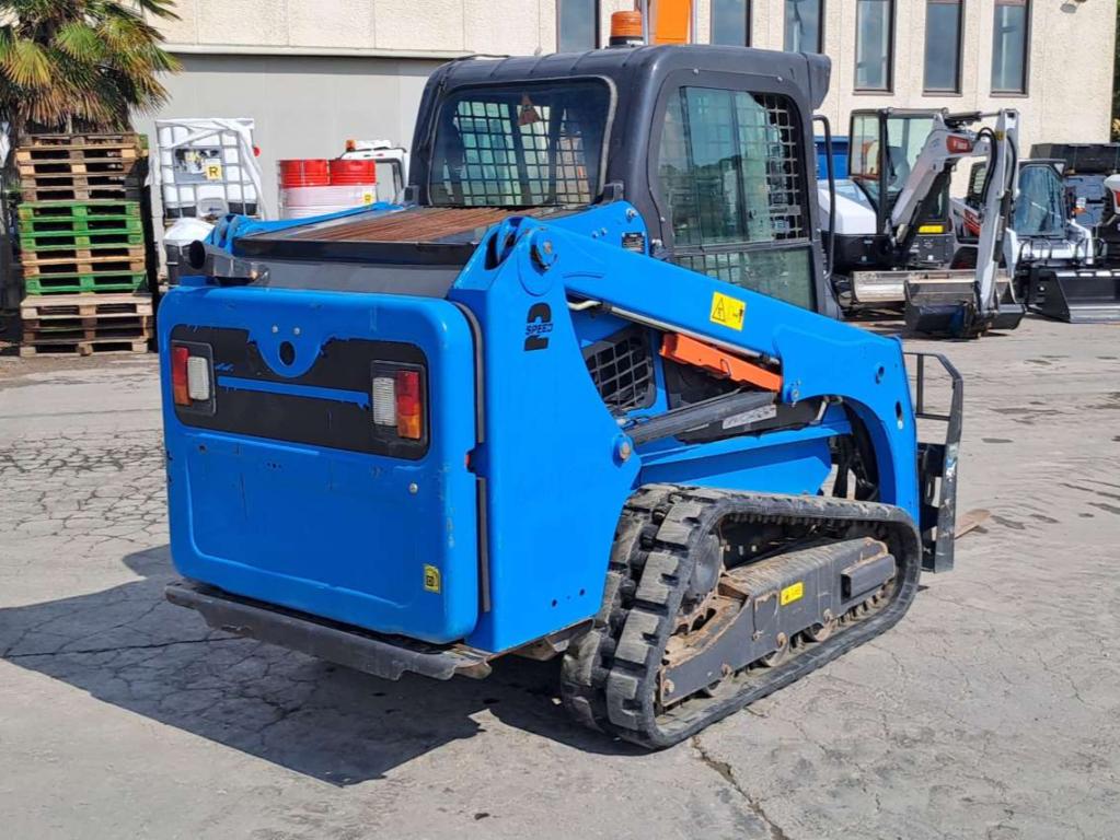 Bobcat T450J Photo 5