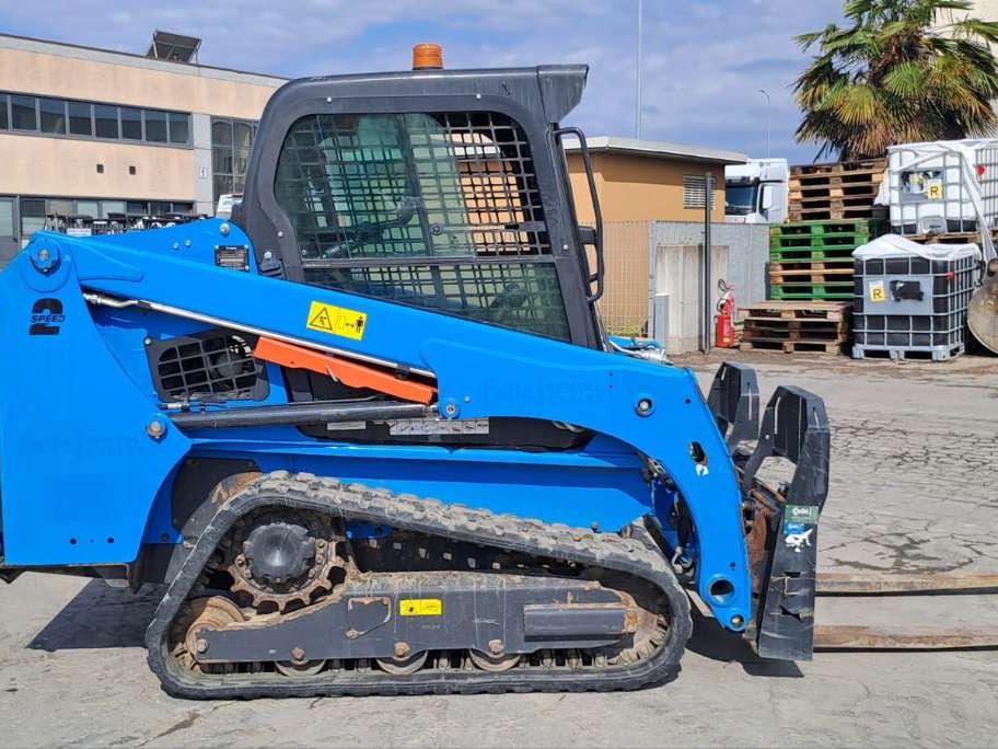 Bobcat T450J Photo 6