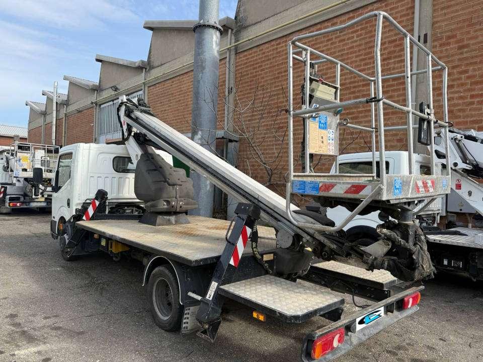 Oil&Steel Scorpion 18.12 Photo 2