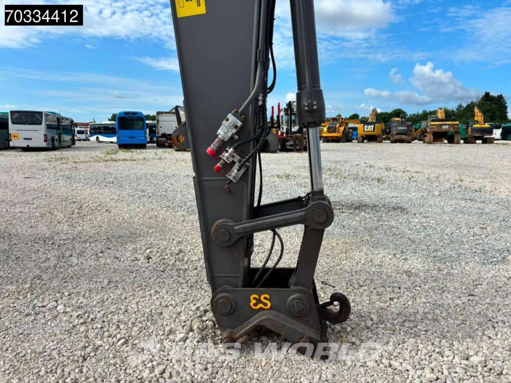 Volvo EC220 E L Photo 14