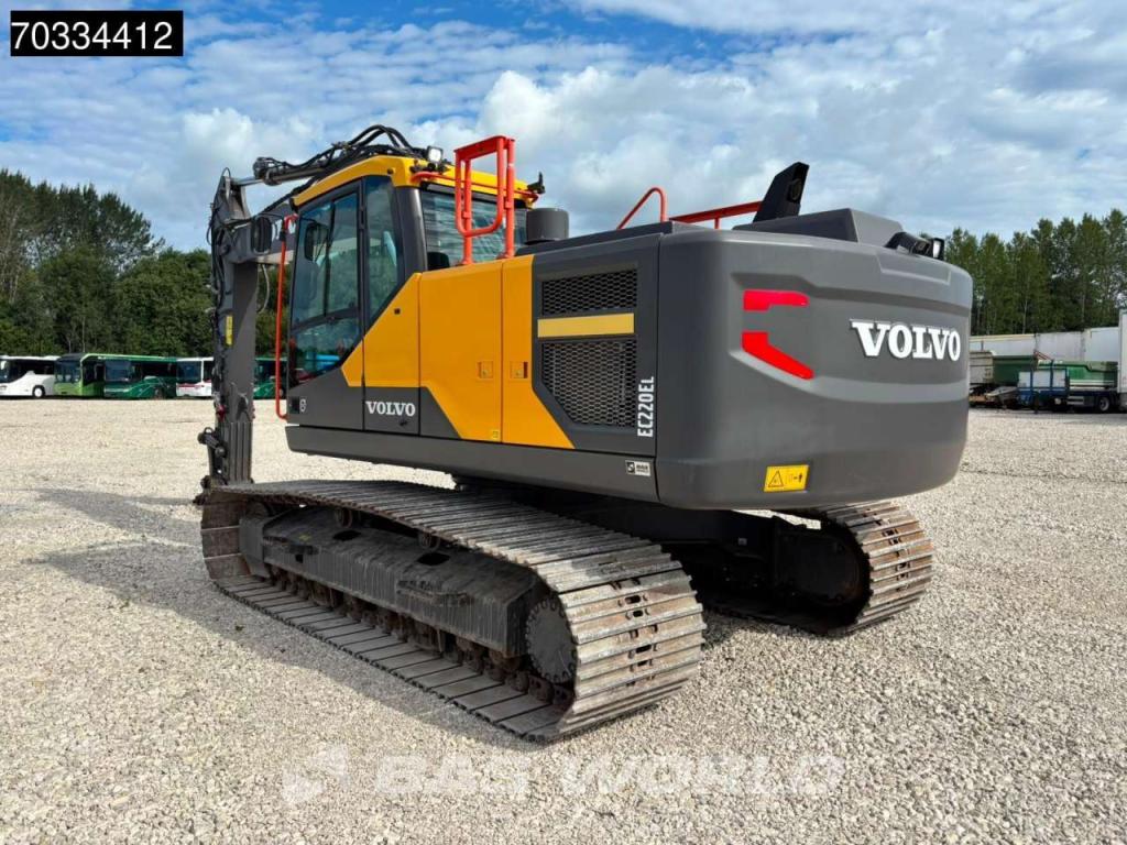 Volvo EC220 E L Photo 2