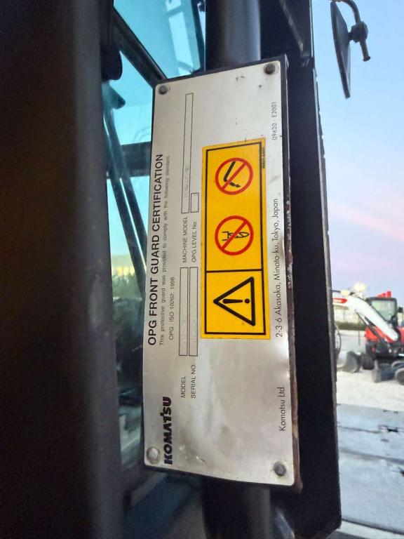 Komatsu PC490LC-11E0 Photo 13