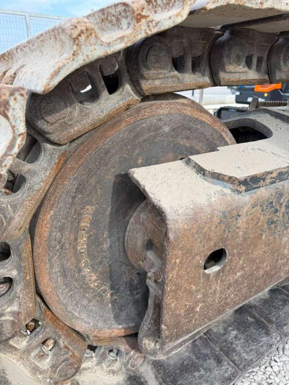 Komatsu PC490LC-11E0 Photo 26