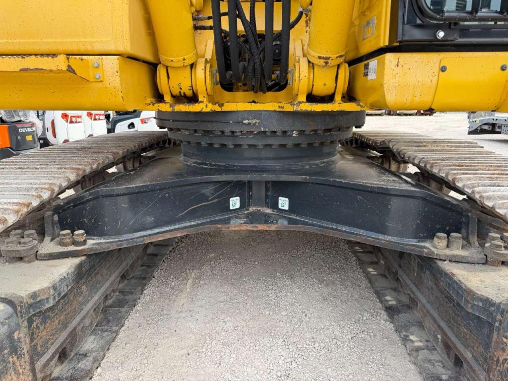 Komatsu PC490LC-11E0 Photo 8