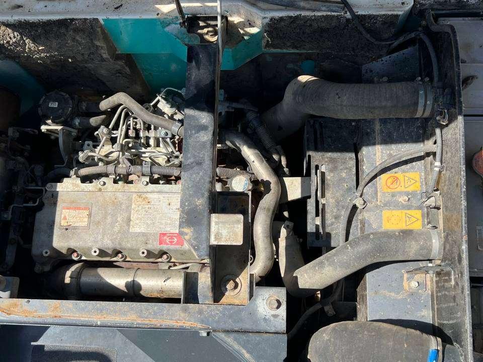 Kobelco SK260SR-3 Photo 10