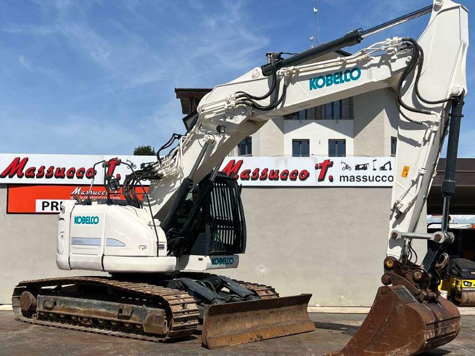 Kobelco SK260SR-3 Photo 11