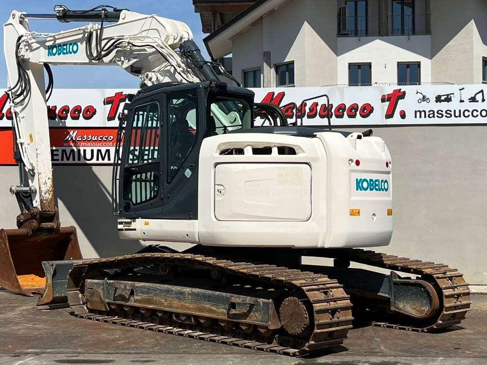 Kobelco SK260SR-3 Photo 3