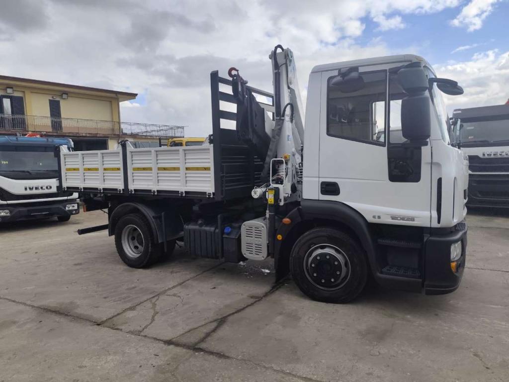Iveco EUROCARGO 120E28P Photo 14