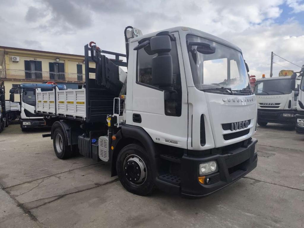 Iveco EUROCARGO 120E28P Photo 15
