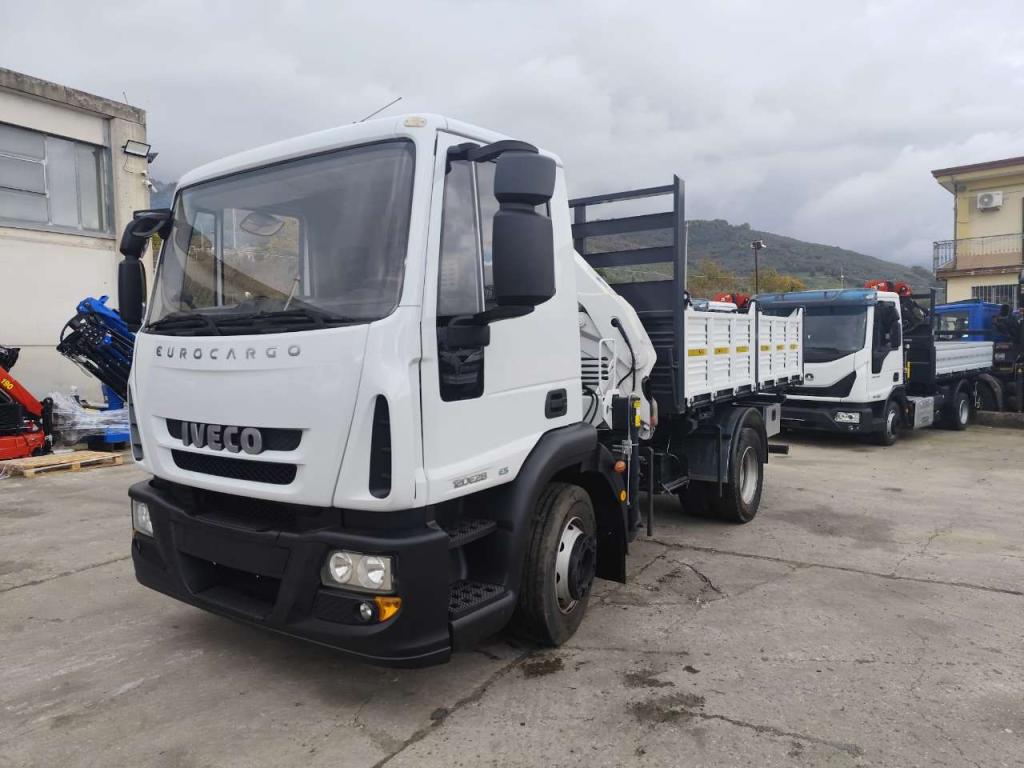 Iveco EUROCARGO 120E28P Photo 19