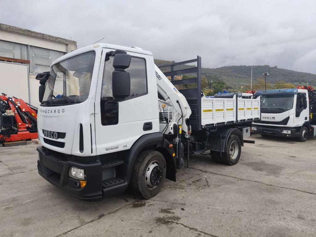 Iveco EUROCARGO 120E28P Photo 20