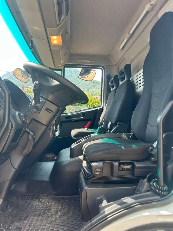 Iveco EUROCARGO 180-250 Photo 15