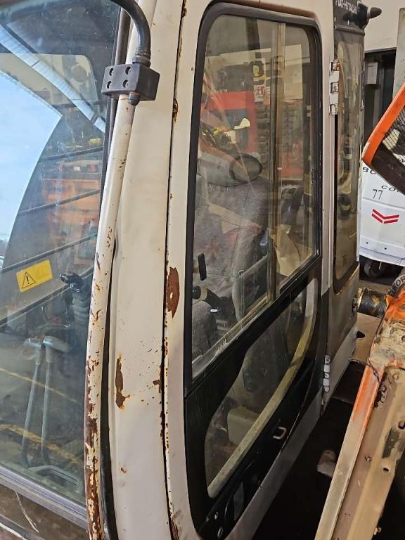 Cabine pour Fiat Hitachi ex215 Photo 3