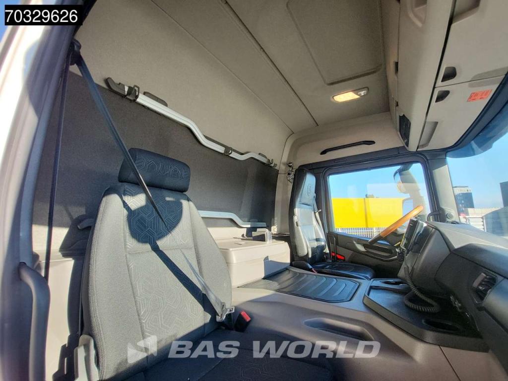 Scania P360 P 4X2 Daycab Navi Photo 30