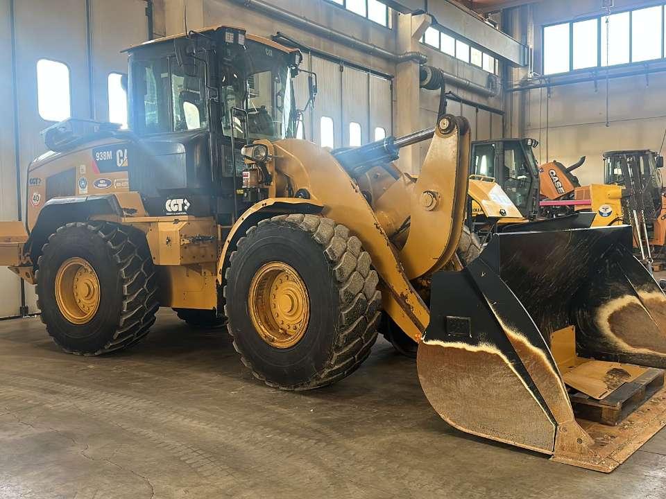 Caterpillar 938M Photo 4