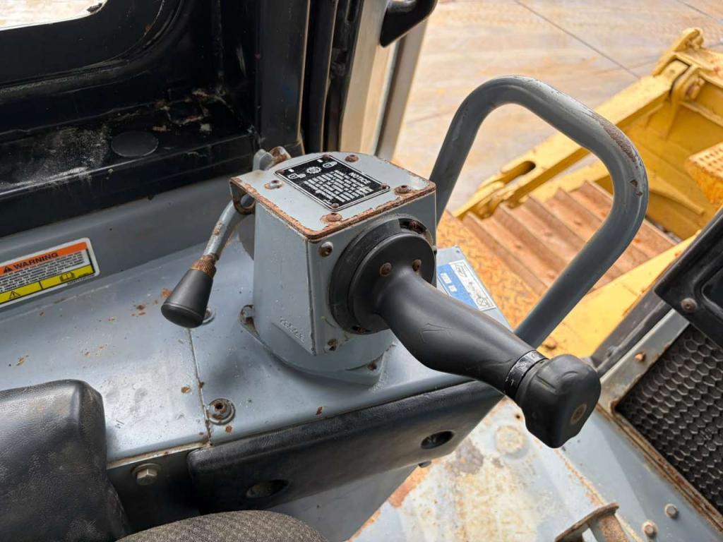 Caterpillar D8R Photo 22