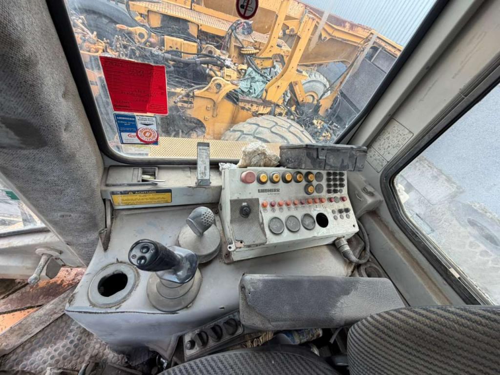 Liebherr PR752 | Spare parts only Photo 21