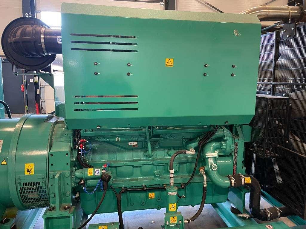 Cummins C900D5 - 900 kVA Surplus Genset - DPX-18527-O Photo 9