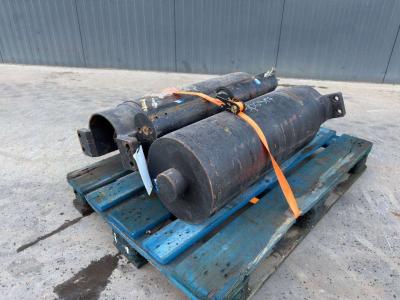 Train de roulement pour Caterpillar 2x Pieces 336 / 340 / 345 Tension Device / Spanner en vente par Smitma B.V.