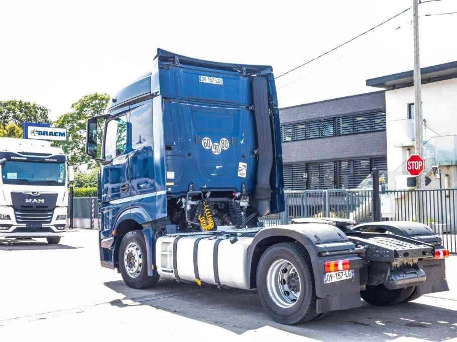 Mercedes-Benz ACTROS 1848 LS Photo 4
