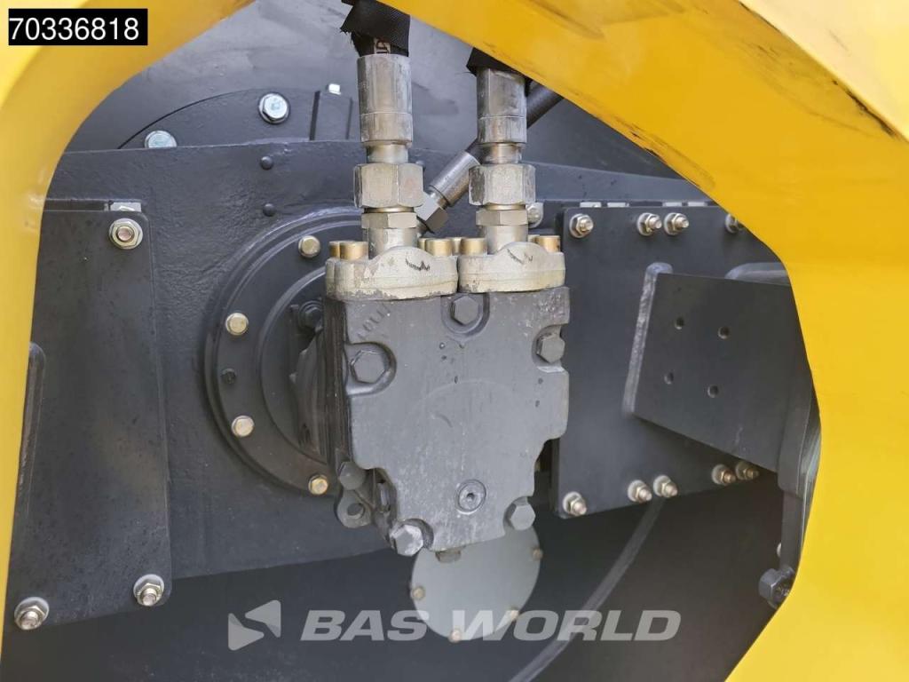 Bomag BW226 D-5 CL Cummins Engine Photo 12