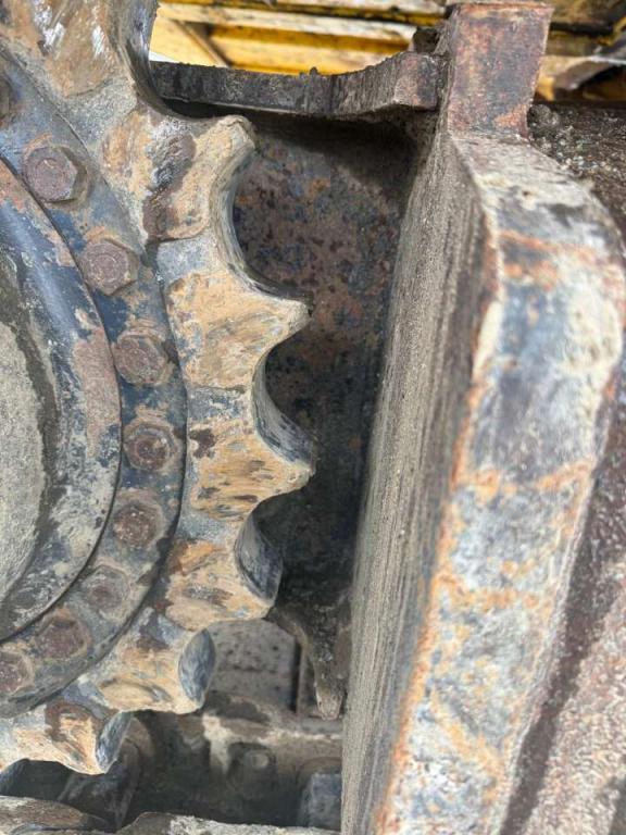 New Holland E265 Photo 8