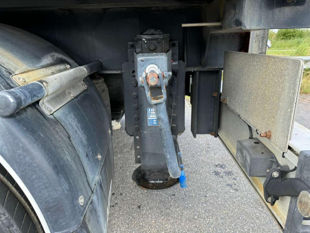 Olympian GEP165 150kVA Generator set on trailer Photo 24