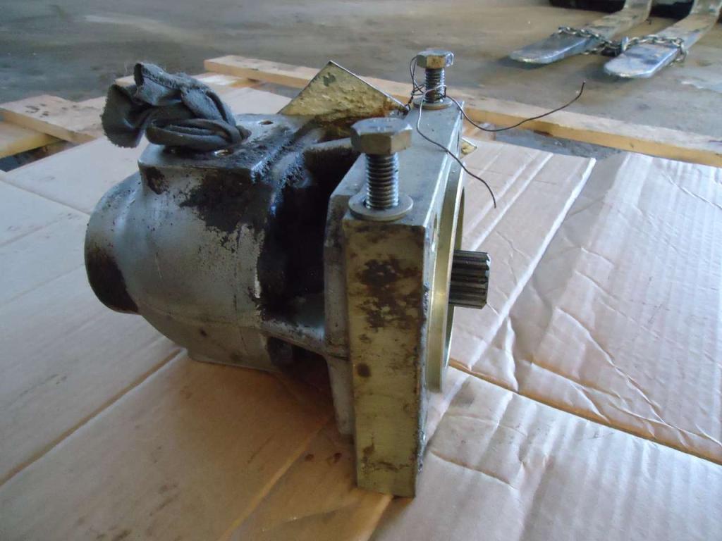 Pompe de direction assistée pour Fiat Kobelco W270 Photo 2