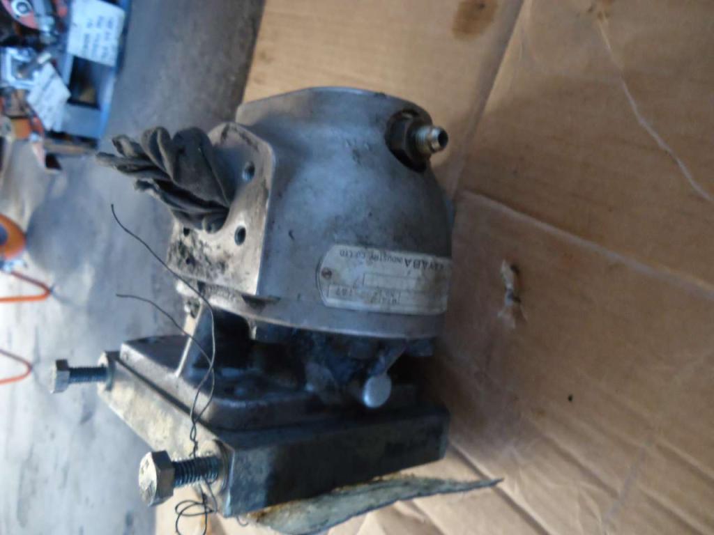 Pompe de direction assistée pour Fiat Kobelco W270 Photo 3