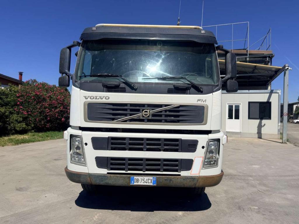 Volvo FM 12 440 Photo 2