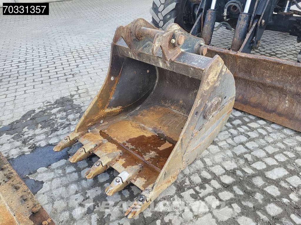 JCB JS145 W Photo 11