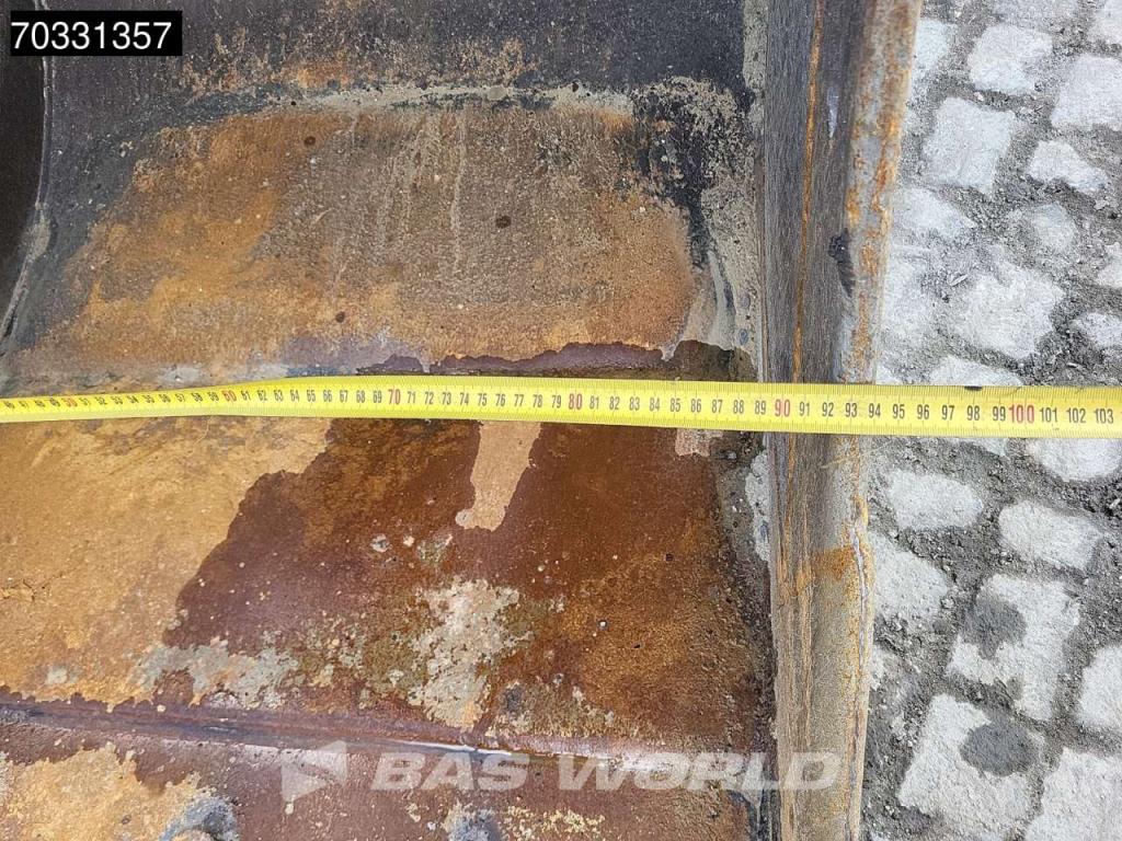 JCB JS145 W Photo 15